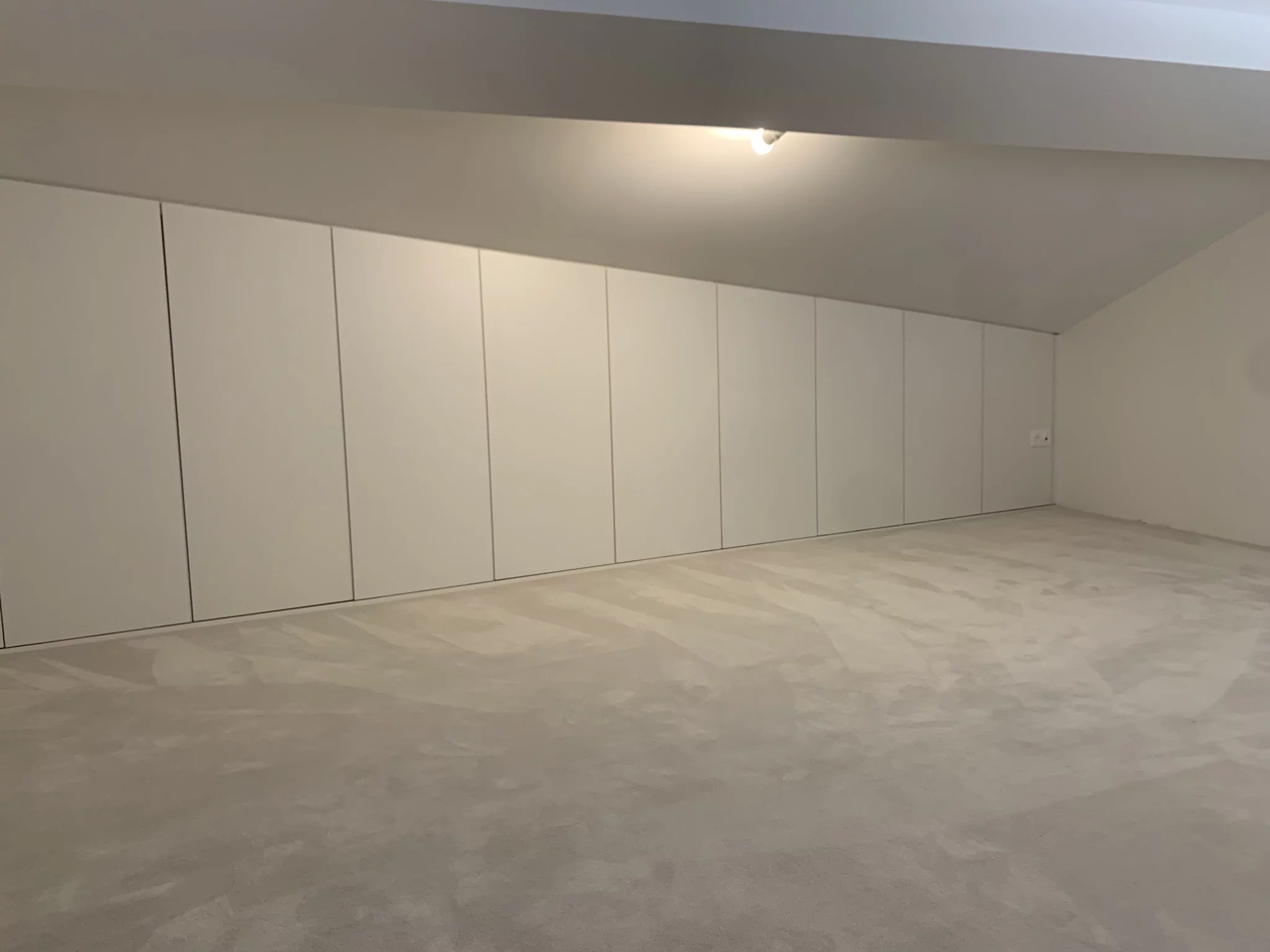 Placard sous pente